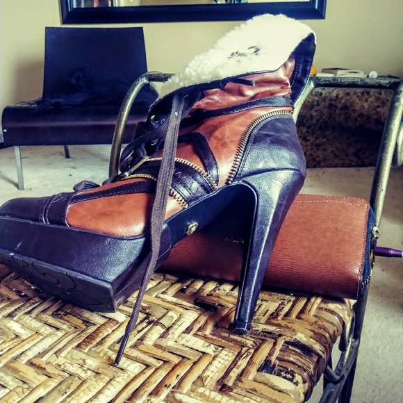 Dereon Shoes - THE COOLEST BOOTS EVERRRRRR!!!